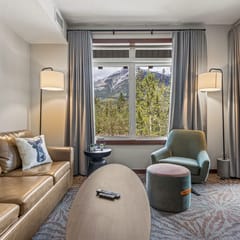 Blackstone Unit 320 - Mountain Views | Hot Tub | Outdoor Pool | King Bed