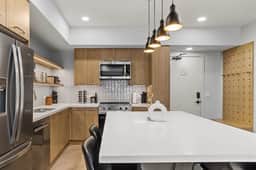 Ascent Unit 320A - Bright 2BR Mountain Haven w/ 2 Balconies & Fireplace - Image 4