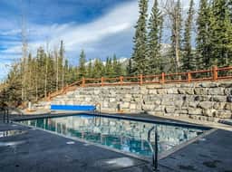 Blackstone Unit 320 - Mountain Views | Hot Tub | Outdoor Pool | King Bed - Image 3