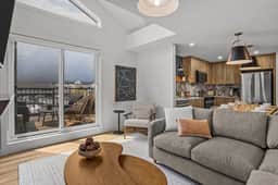 Brookside Lane 303 - Top Floor Downtown Retreat|Hot Tub|Mountain Views - Image 2