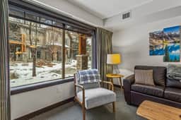 Copperstone Unit 4107 - Walkout to Hot tub | BBQ | Clean & Cozy 1 Bed Condo - Image 5