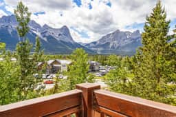 Falcon Crest Unit 319 - 180° Mountain Views | Two Hot Tubs | Fresh Reno - Image 4