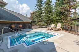 Lodges Unit G402 - Penthouse 1 bed | Hot Tub & Pool | Mountain Views - Image 5