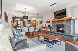 Rundle Cliff Unit 107 - Luxury 2BR Suite | Heart of Canmore | Hot Tub - Image 4