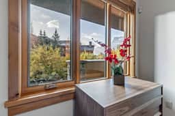 Rundle Cliff Unit 107 - Luxury 2BR Suite | Heart of Canmore | Hot Tub - Image 3