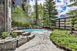 Silver Creek Unit 403 - Panoramic Mountain Views | 2 Hot Tubs | Steam Room - Image 5