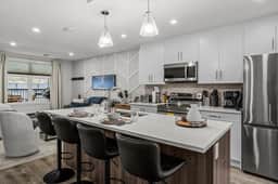 Skyridge 415 - Modern Townhome | Private Deck & BBQ | Hot Tub - Image 5