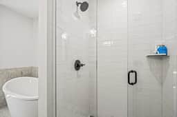 Tamarack 205B | Serenity Villa - Image 5