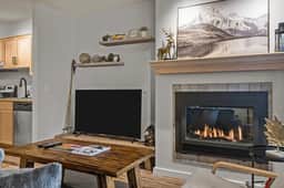 Windtower Unit 328 - Mountain Getaway| 1 bed 1-Bath Condo - Image 2