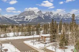 Falcon Crest Unit 405 - Mountain Retreat | Two Hot Tubs | Mountain Views - Image 3