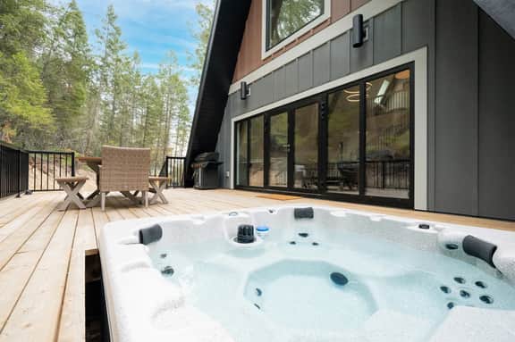 AFrame in Fairmont Hot Springs - | HotTub | Cinema & Games Room - Image 2