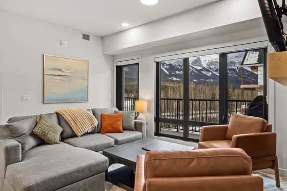 Ascent Unit 320A - Bright 2BR Mountain Haven w/ 2 Balconies & Fireplace - Image 5