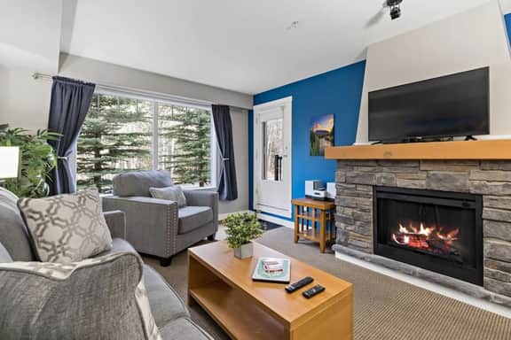 Copperstone Unit 5104 - Hot Tub | Walkout Patio to River |Mountain Getaway - Image 4