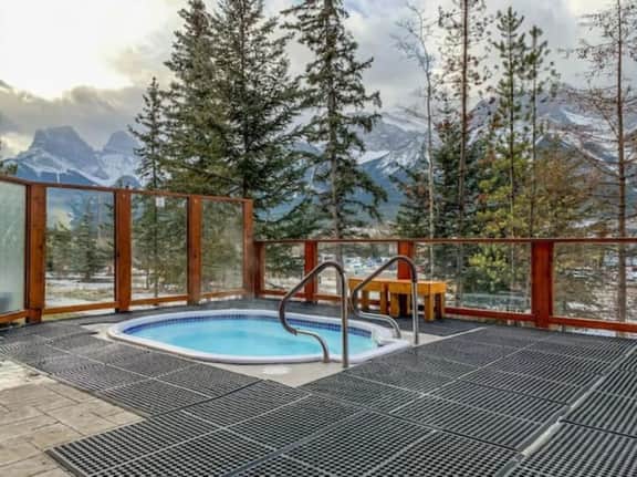 Falcon Crest Unit 319 - 180° Mountain Views | Two Hot Tubs | Fresh Reno - Image 5