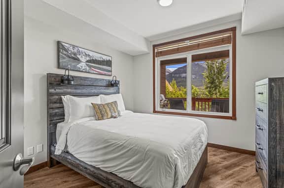 Falcon Crest Unit 319 - 180° Mountain Views | Two Hot Tubs | Fresh Reno - Image 3