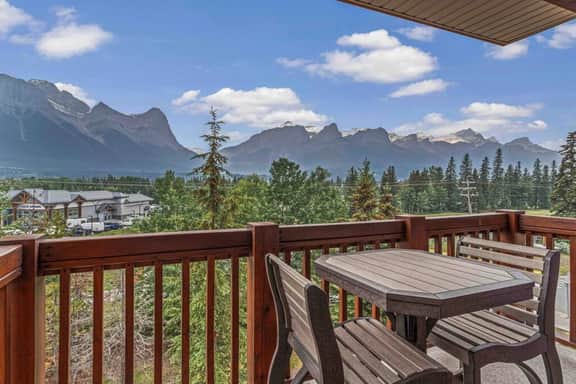 Falcon Crest Unit 324 - Hidden Gem | 180° Mountain Views | Two Hot Tub - Image 5
