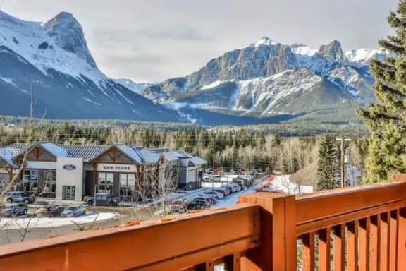 Falcon Crest Unit 319 - 180° Mountain Views | Two Hot Tubs | Fresh Reno - Image 2