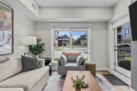 Sparrowhawk Unit 1101 - King Bed Retreat|Mountain View |Pool & Hot Tub - Image 5