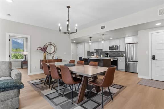 Sparrowhawk Unit 2303 - Mountain Views | Top Floor 3 Bedroom Suite - Image 4