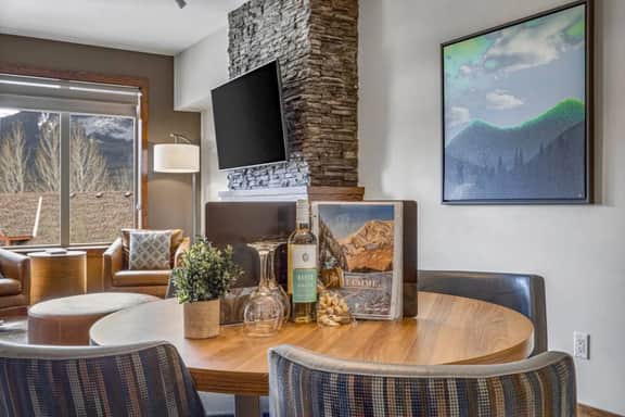 Stoneridge Unit 334 - 180° Mountain Views | 2 King Beds | Hot Tub & Pool - Image 3