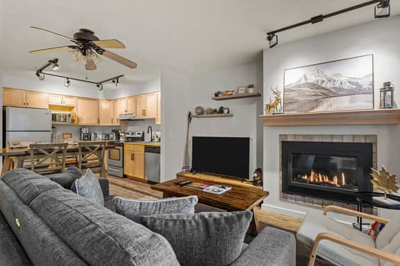 Windtower Unit 328 - Mountain Getaway| 1 bed 1-Bath Condo - Image 4